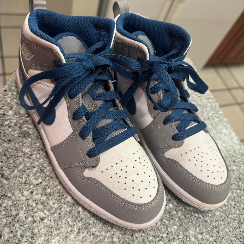 Kids Nike Tennis Shoes
